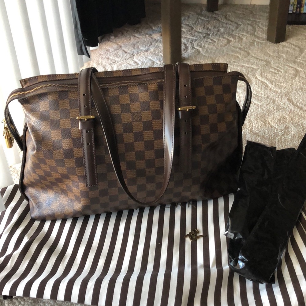 💯 AUTHENTIC Louis Vuitton Chelsea Tote